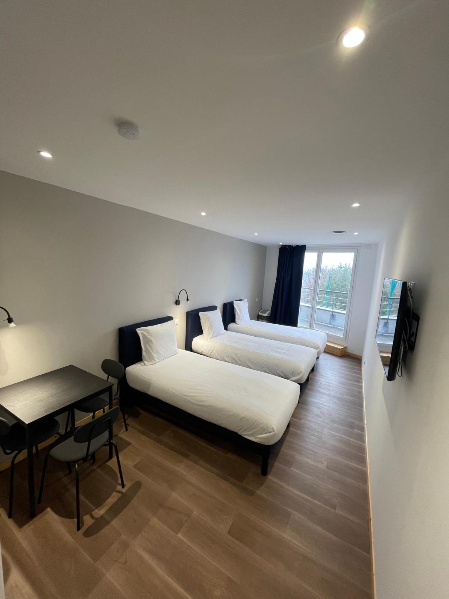 Le Salvador - Appart'Hotel De 18M2 A 44M2 La Talaudiere Kültér fotó